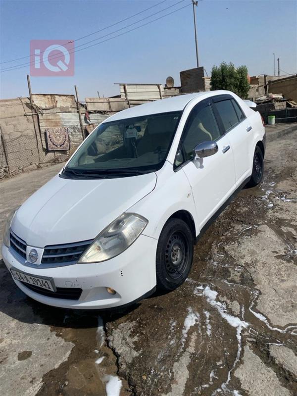 Nissan Tiida 2010 for sale in Iraq - Al-Zubair